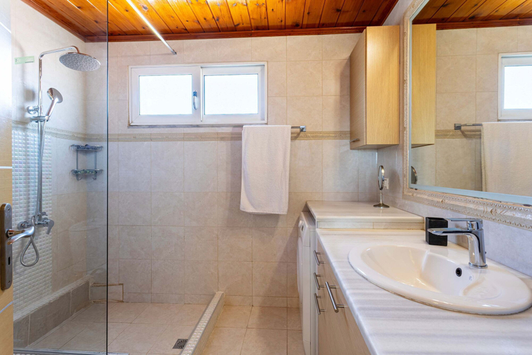 Room 5, Seaview Nature Retreat - Filiatra s Cozy Hideaway, Peloponnese