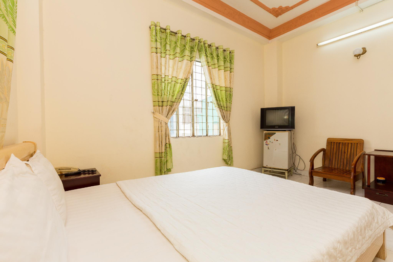 Bedroom 5, Freedom Hotel, District 1