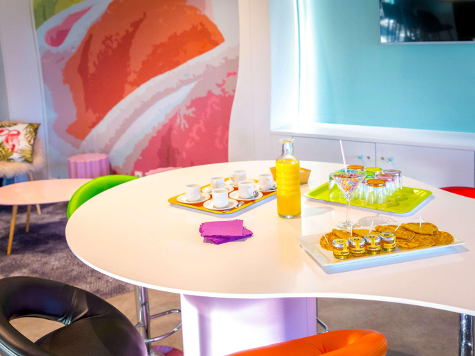 Public Area 2, Ibis Styles Fréjus Saint Raphaël, Var