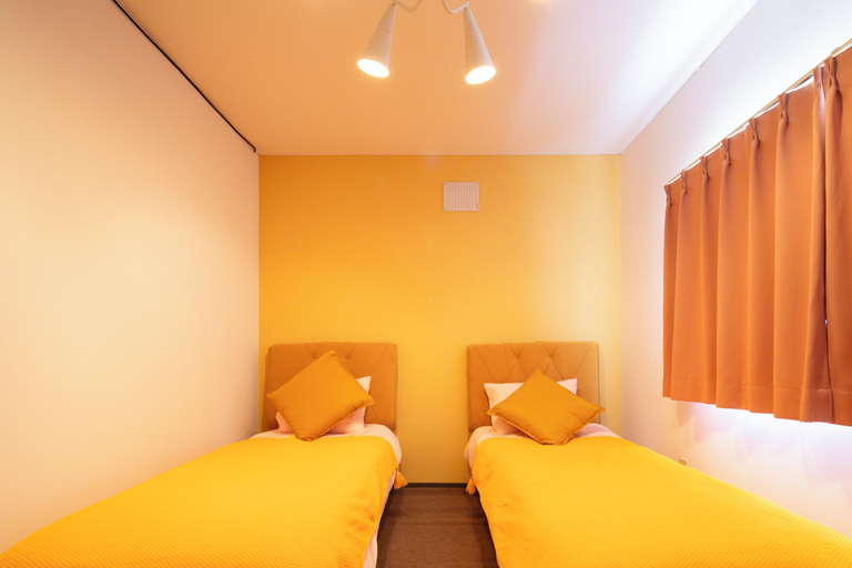 Bedroom 3, MOVE 8, Abashiri