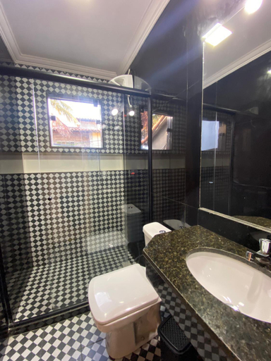 Others 5, Suites O Vencedor, Armação dos Búzios