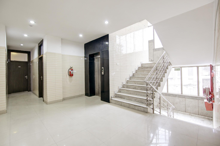 Public Area 2, Hotel Vibe Blue, Gautam Buddha Nagar