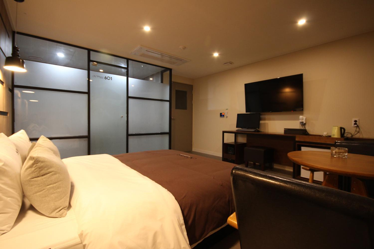 Bedroom 5
