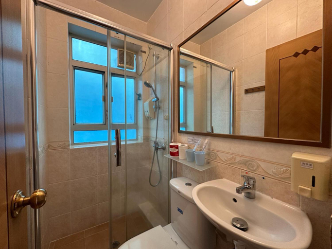 Bathroom 15