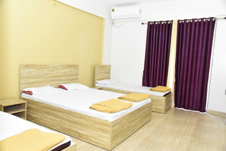 Bedroom 5, Hotel Amit Palace, Pune