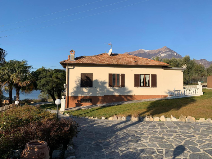 Exterior view 5, Casa Aurea, Como