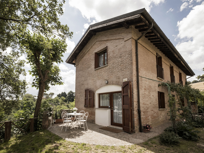 Exterior & Views 2, Accademia al Colle, Bologna