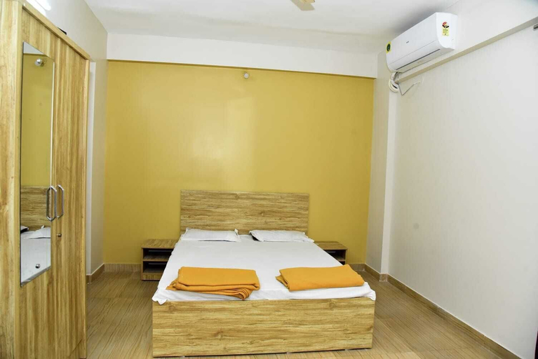 Bedroom 3, Hotel Amit Palace, Pune