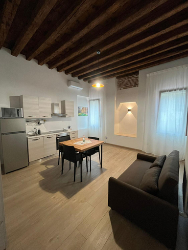 Others 2, Residence Superstar, Padua