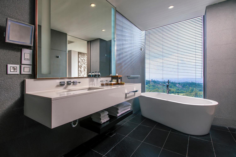 Bathroom 8