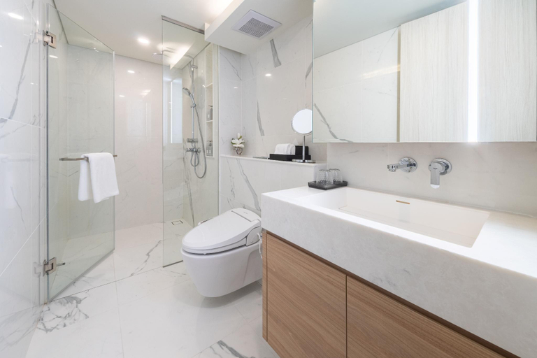 Bathroom 17