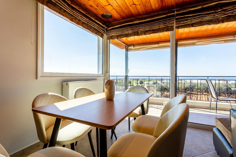 Room 4, Seaview Nature Retreat - Filiatra s Cozy Hideaway, Peloponnese