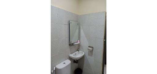 Bathroom 4