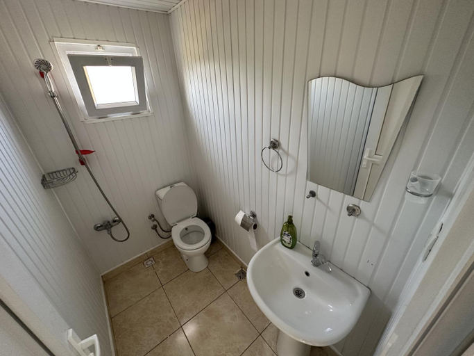 Bathroom 3, Kiris Garden Hotel, Kemer