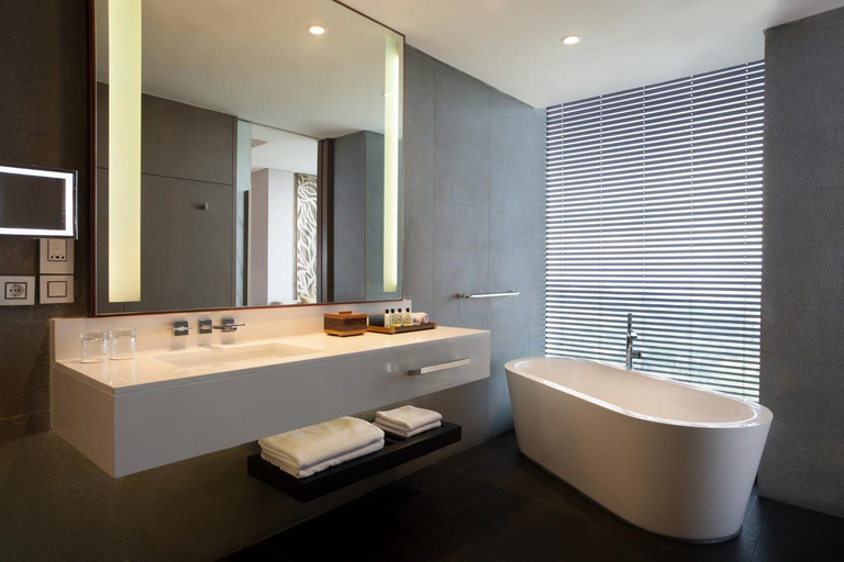 Bathroom 19