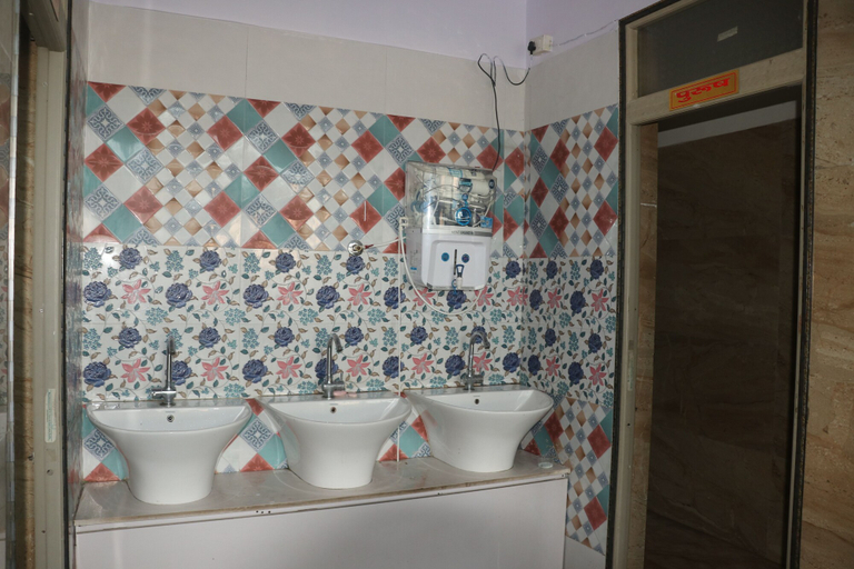 Bathroom, Narayan Marriage Hall And resort, Sitamarhi