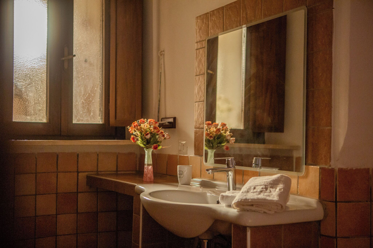 Bathroom 4, La Casa del Fico, Latina