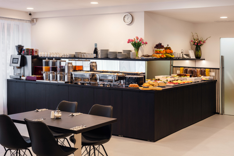 Food & Drinks 5, Aida Hotel, Praha 8