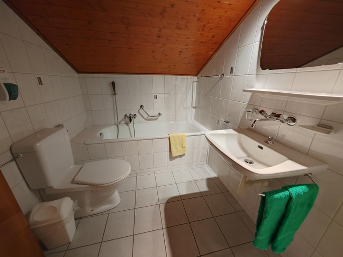 Bathroom 4