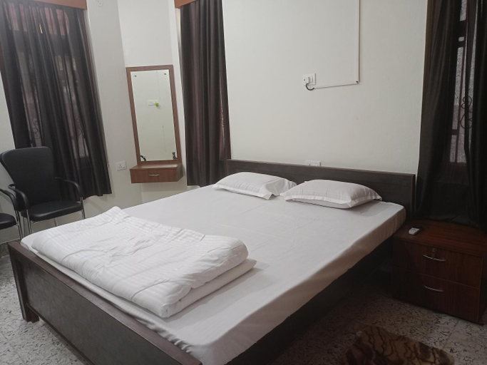 Bedroom 2, Capital Homestay, Patna