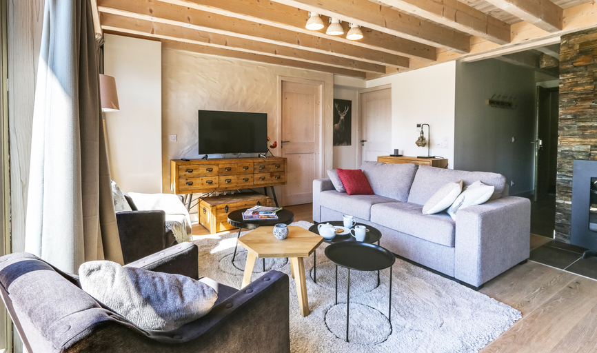 Bedroom 3, Le Hameau de Barthélémy, Savoie