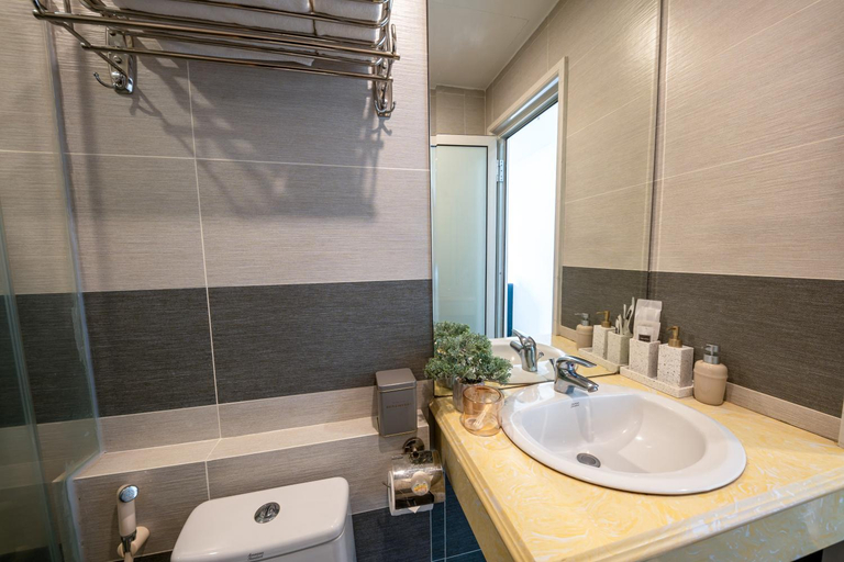 Bathroom 9