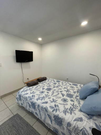 Bedroom 27
