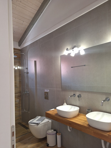 Bathroom 3, Luxury Apartments Kanali, Epirus