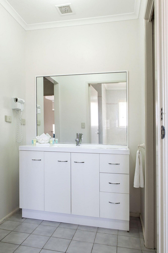 Bathroom 5, Opal Cove Resort Coffs Harbour, Coffs Harbour - Pt A