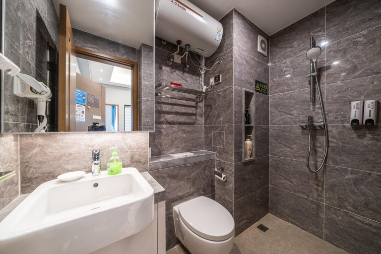 Bathroom 9