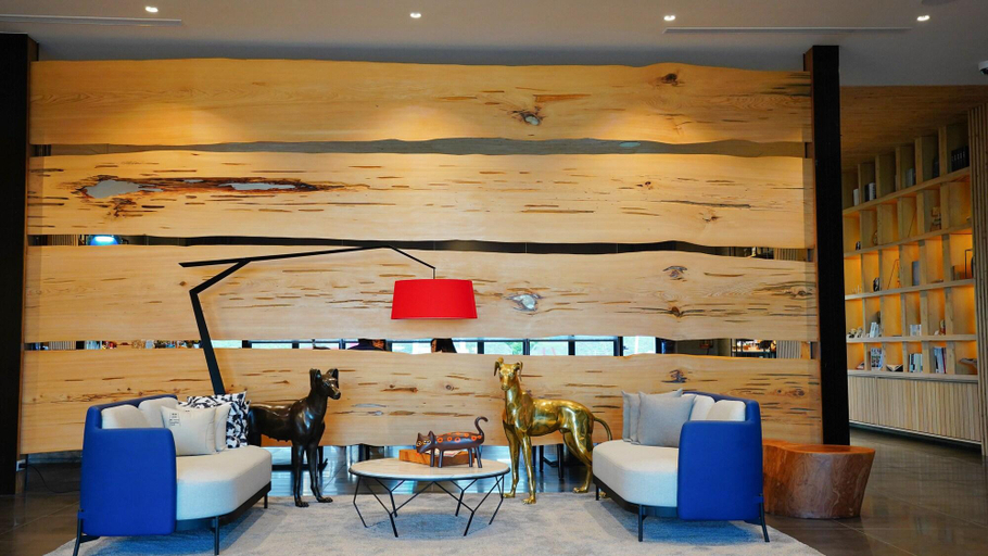 Public Area 2, SkyeBay Club, Pingtung