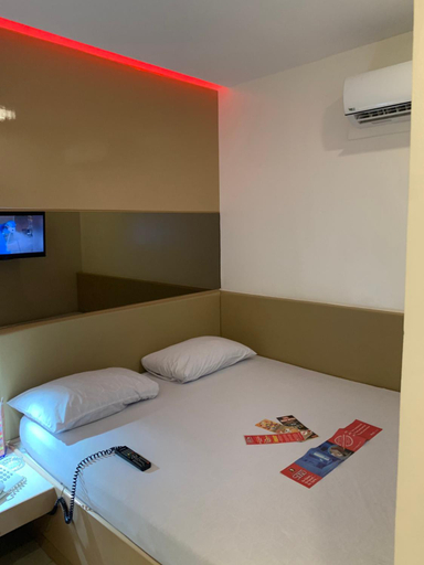 Bedroom 13