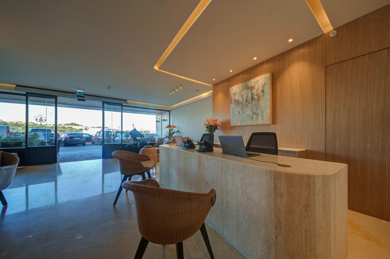 Public Area 4, Land's End Boutique Hotel