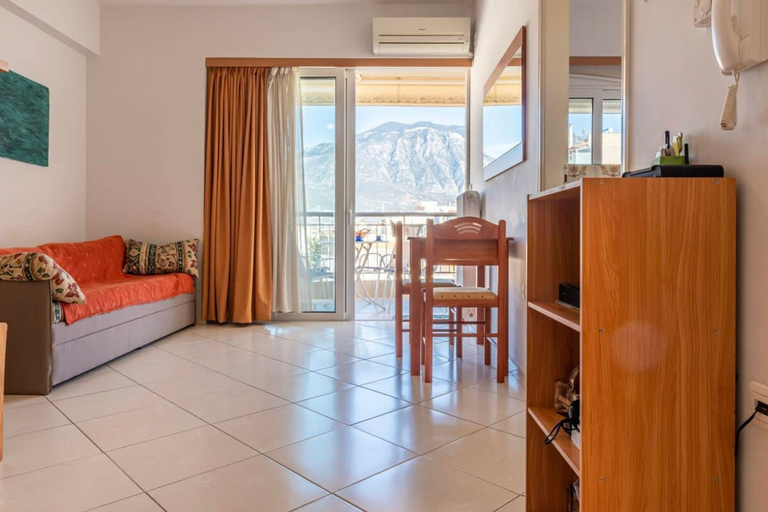 Room 2, Comfy Beach Flat 10min to the City Center, Peloponnese