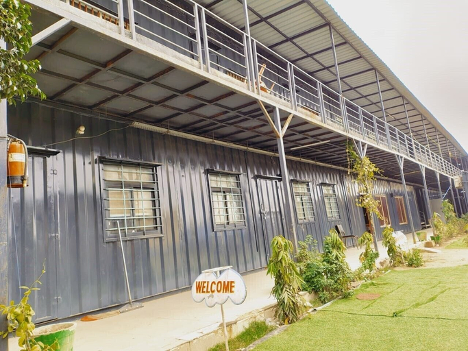 Exterior & Views, THE ROYAL CARGO RESORT, Mathura