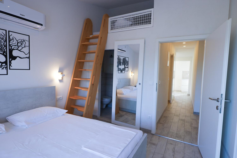 Bedroom 4, Apartmani Salis, Tučepi