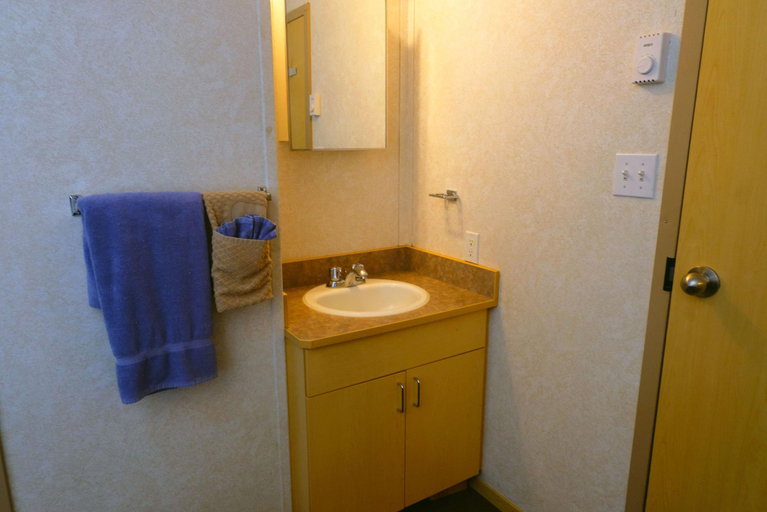 Bathroom 4, Target Hospitality - Jal Lodge, Lea