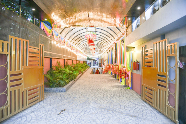 Others 4, Hotel Krishna Sagar NH24, Ghaziabad