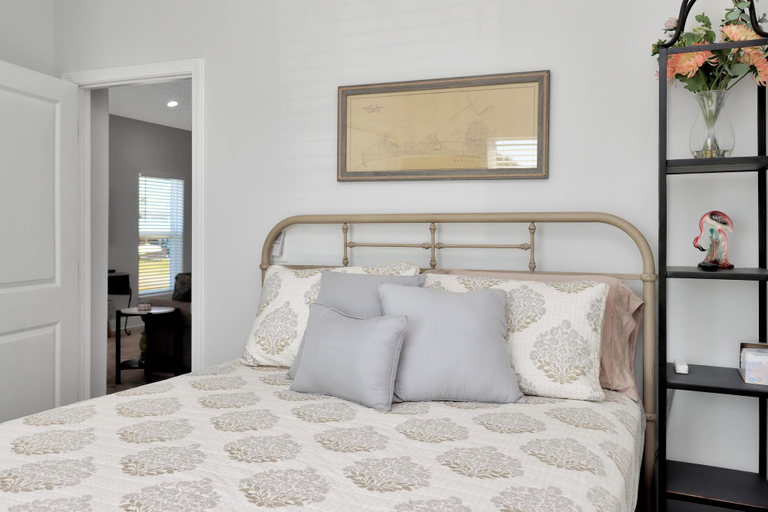 Bedroom 2, Sea La, Bay