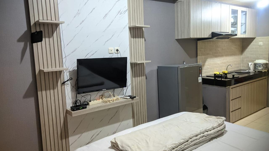 Dining Room, Bale Hinggil Apartment, Surabaya