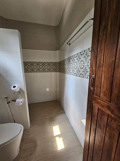 Bathroom 1, The mellow mango, Ko Lanta