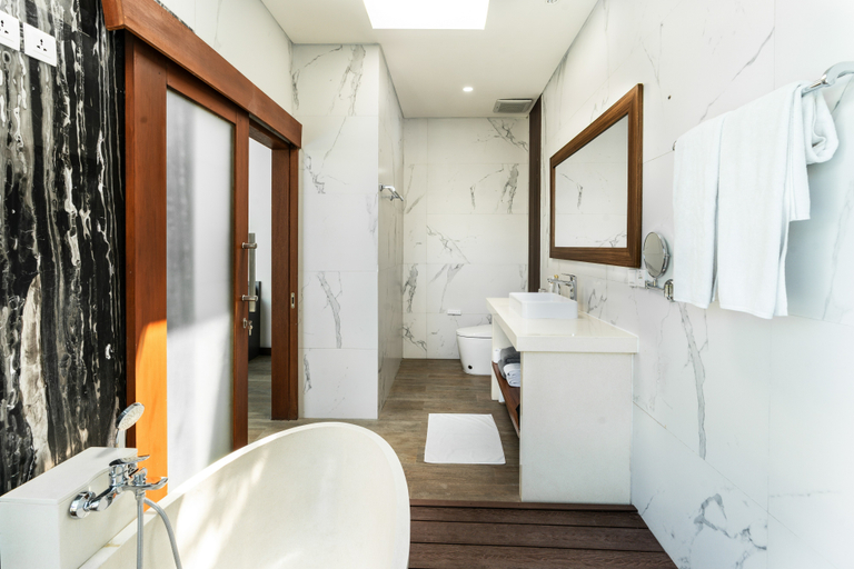 Bathroom 17