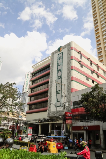 Exterior 1