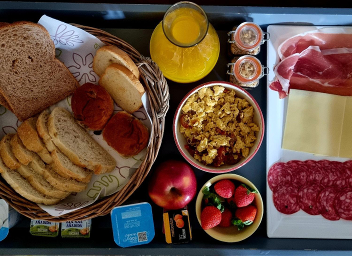 Food & Drinks 2, Naturist Retreat with Pool & Jacuzzi in Oria Almeria, Almería