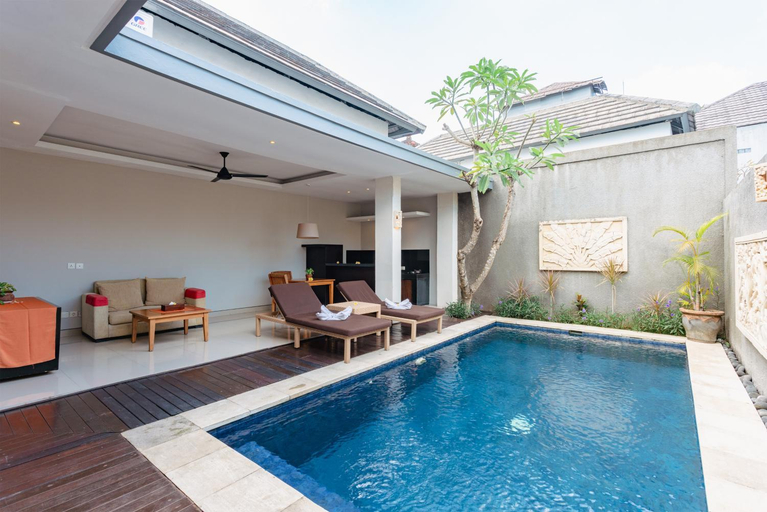 Swimming Pool 14