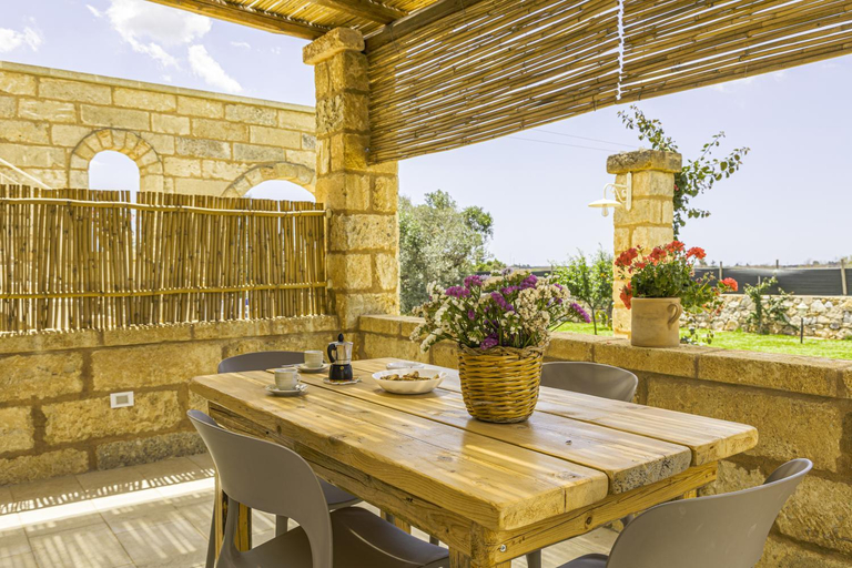 Others 4, Masseria Li Turri, Lecce