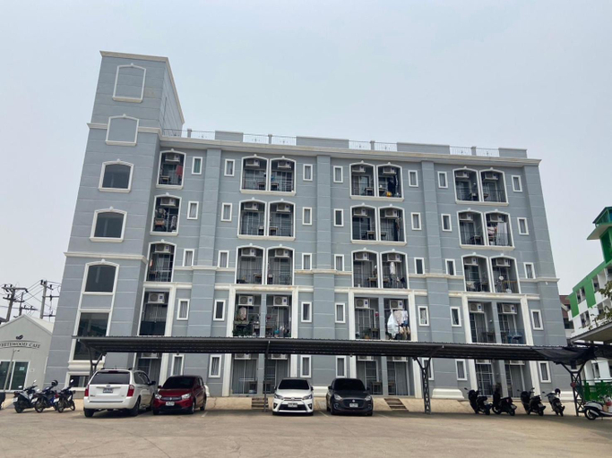 Exterior 5