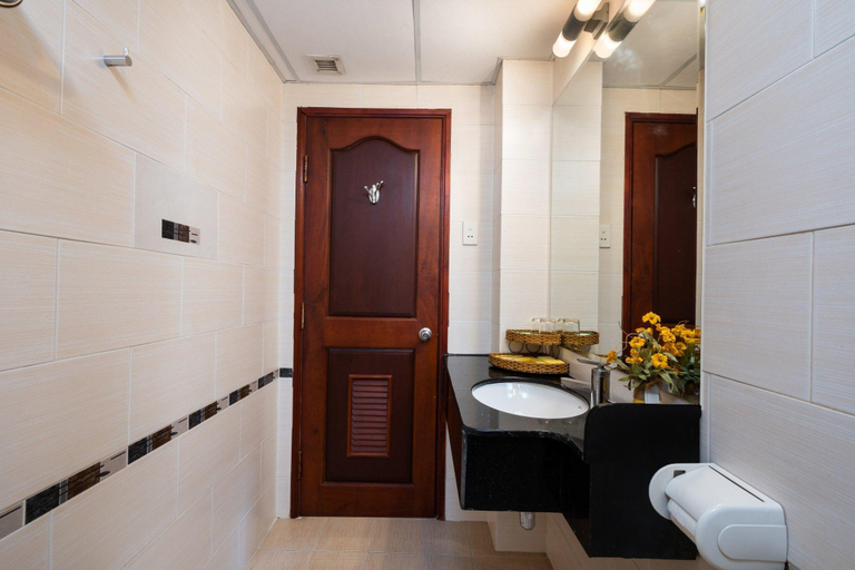 Bathroom 4