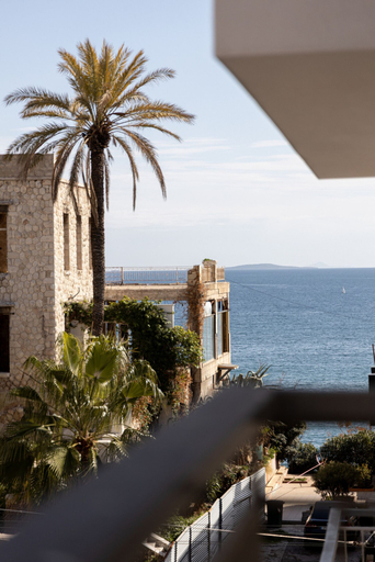 Room 4, Kastella Waves Chic 2-bedroom Getaway w sea View, Attica