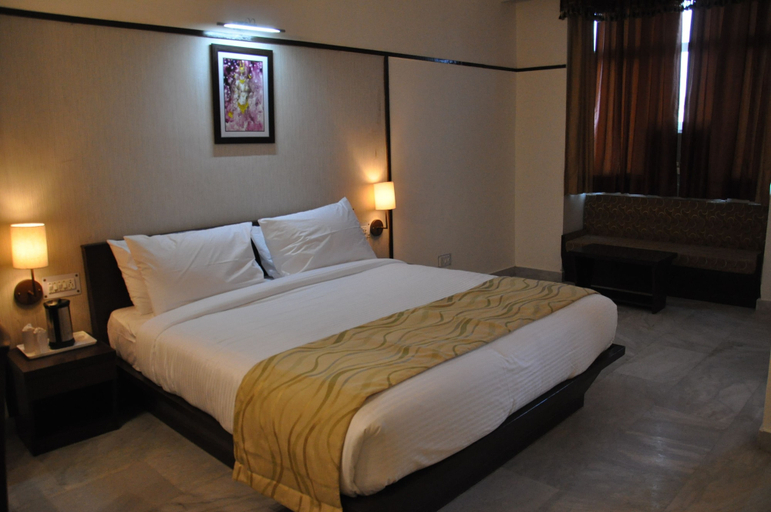 Others 5, Hotel Krishna Sagar NH24, Ghaziabad